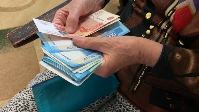 Жительница Москвы украла из бюджета для детского праздника 53 тысячи