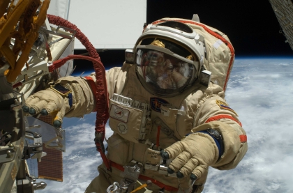 Российские космонавты раньше срока завершили работы в открытом космосе