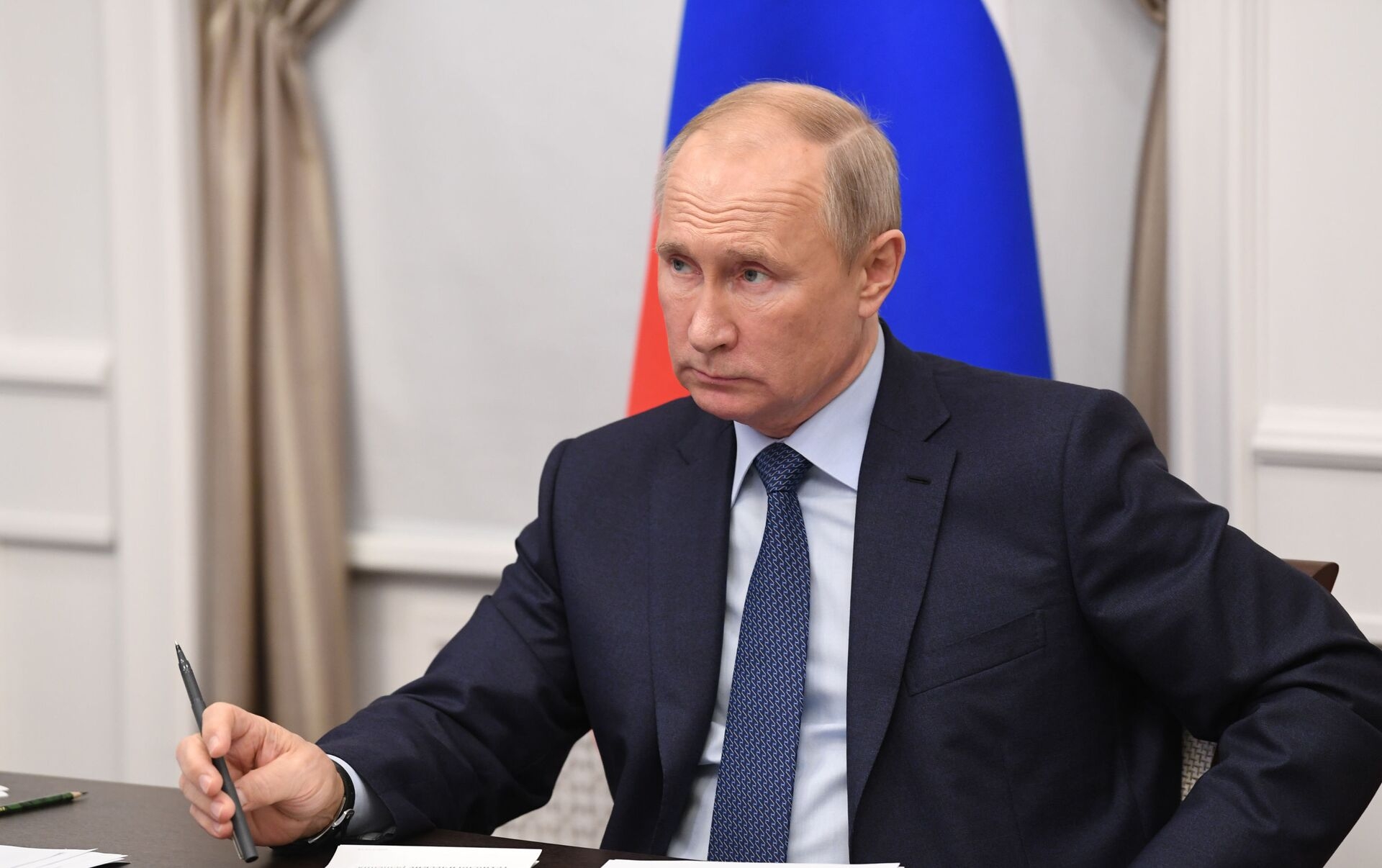 Владимир Путин провел телефонный разговор с президентом Абхазии