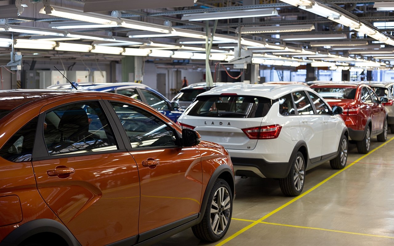 В июне компания «АвтоВАЗ» установила рекорд продаж за 2023 год