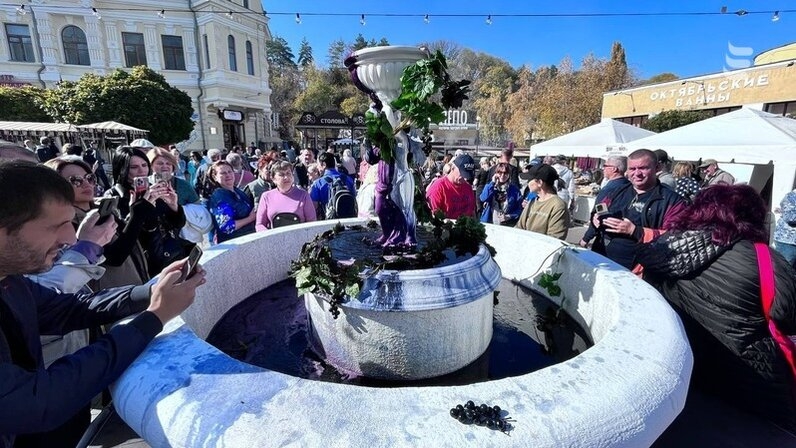 В Кисловодске прошел фестиваль молодого вина "Некислый ВИходНОй"