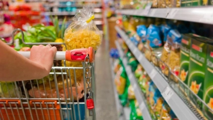 В апреле в России снизились цены на продукты